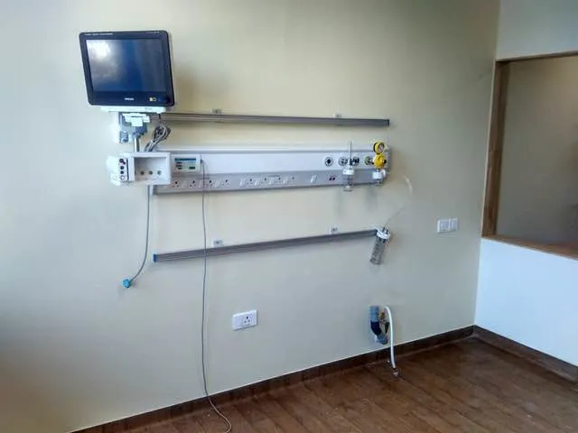 Bed Head Panel with Hospital Lighting for ICU Room